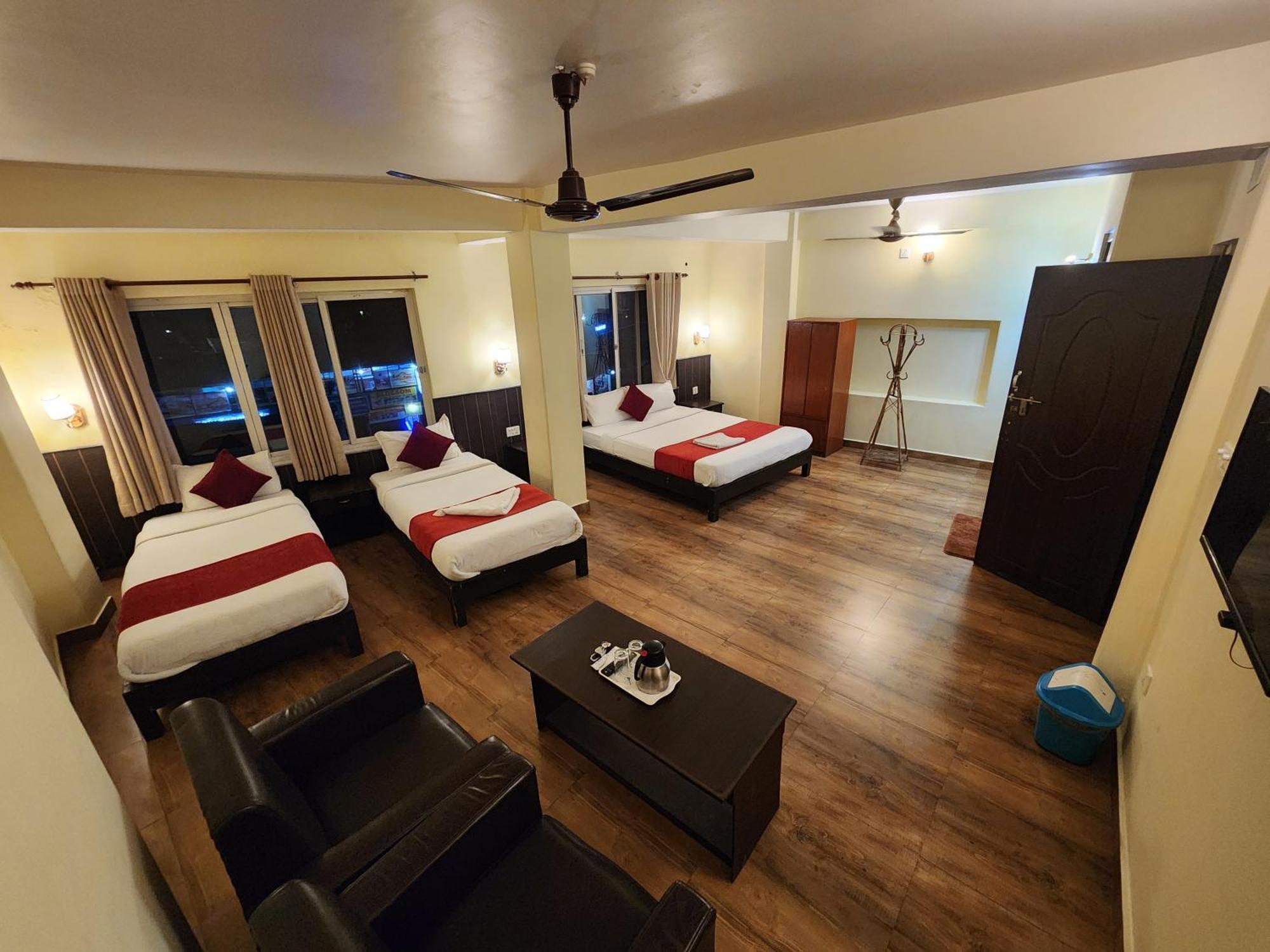 Hotel My Dream Pokhara Extérieur photo